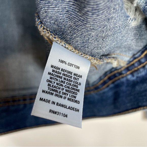 True Craft Distressed Denim Jean Trucker Jacket - Picture 8 of 8